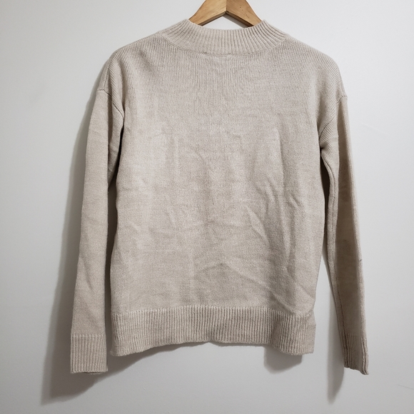 Wyld Hart Floral Embroidered Cream Knit Sweater - Picture 6 of 9